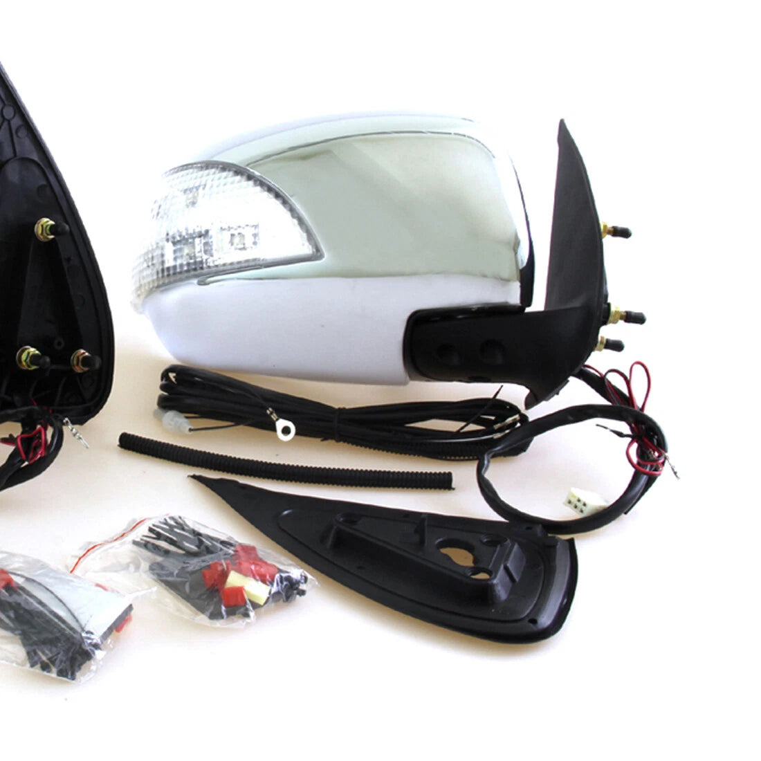 Electric Folding LED Door Wing Mirrors for Toyota Hilux2004-2015