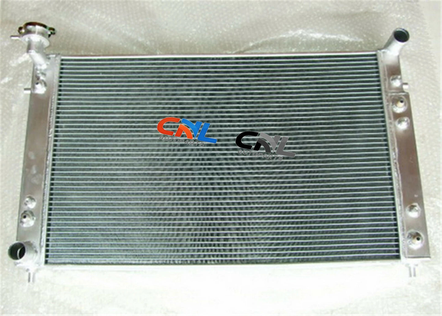 Aluminum Radiator for Commodore Berlina Calais VT VU VX HSV 3.8L V6 (1997-2002)
