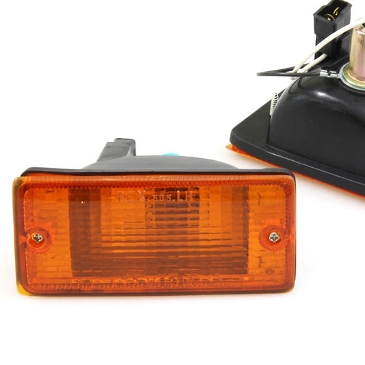 Front Turn Signal Light x2 for Nissan Sentra B11 1982-1986