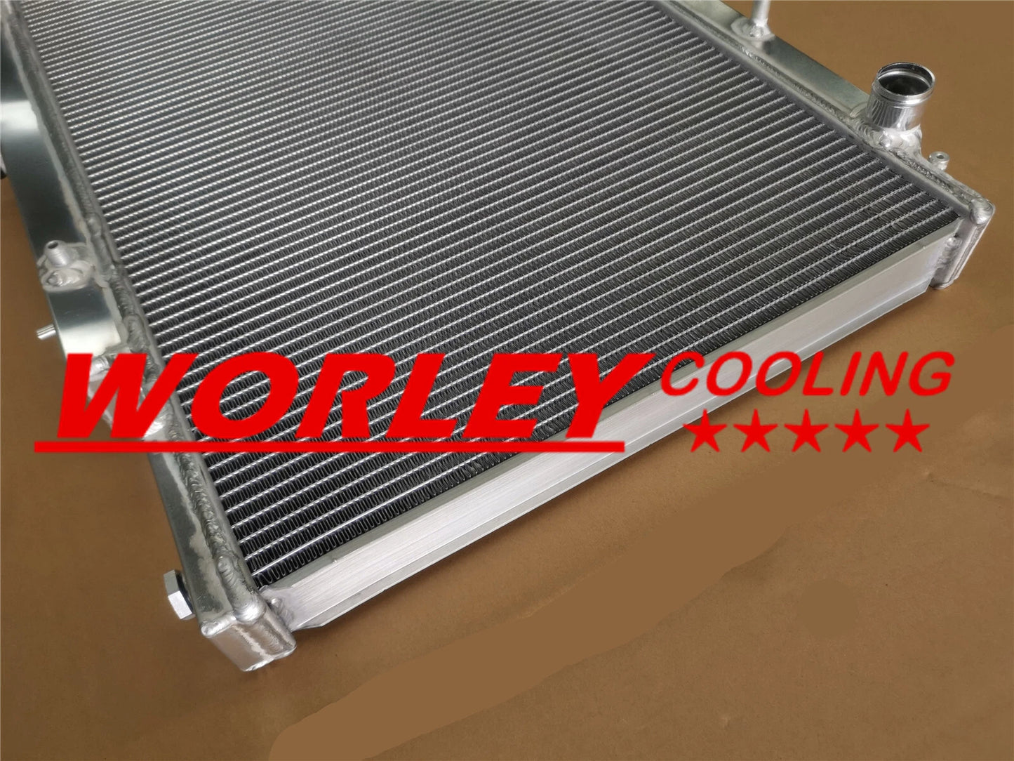 Aluminum Radiator + BLACK Hoses for Nissan Patrol Y61 Diesel (2000-2007)