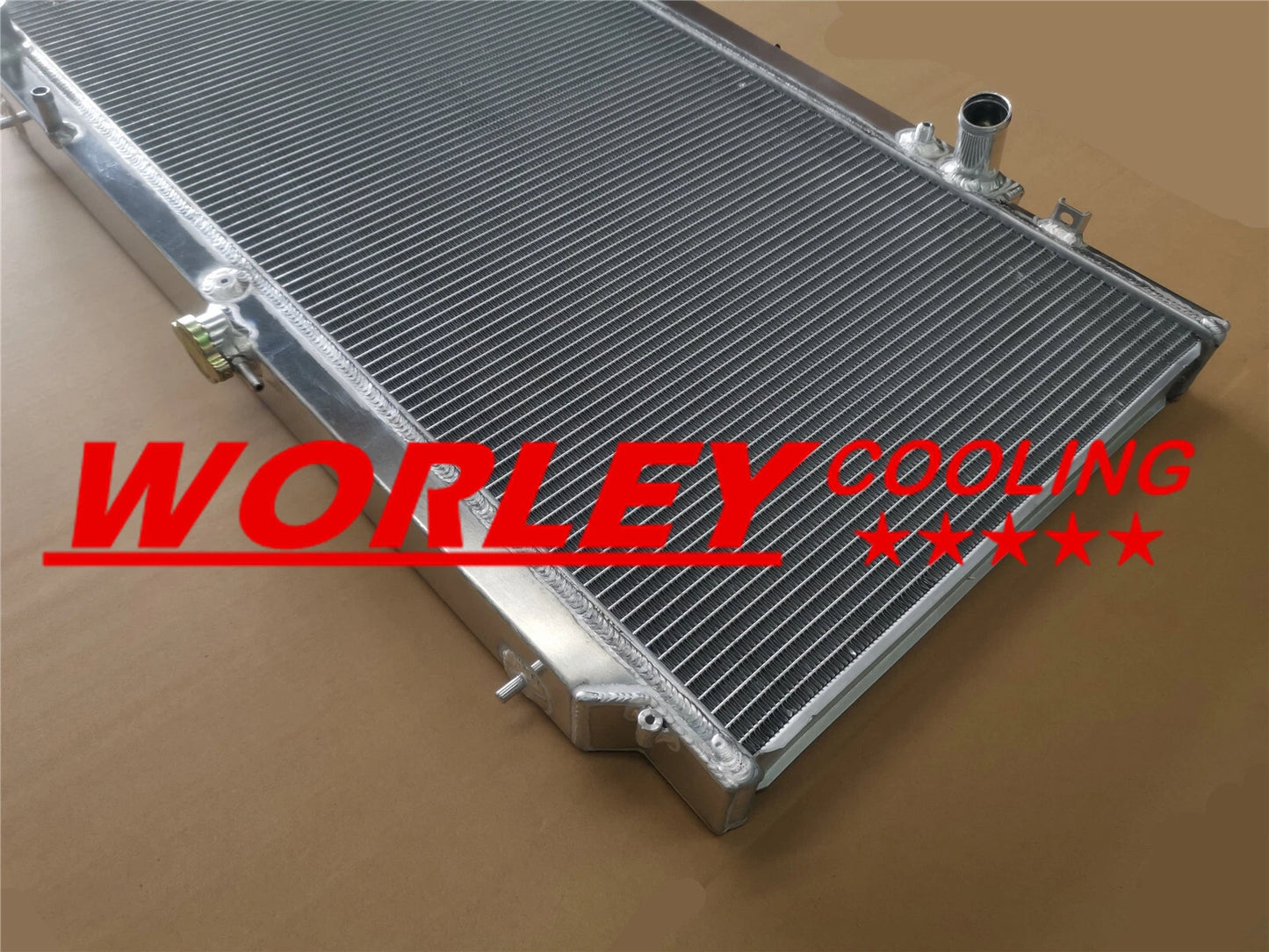 Aluminum Radiator + BLACK Hoses for Nissan Patrol Y61 Diesel (2000-2007)
