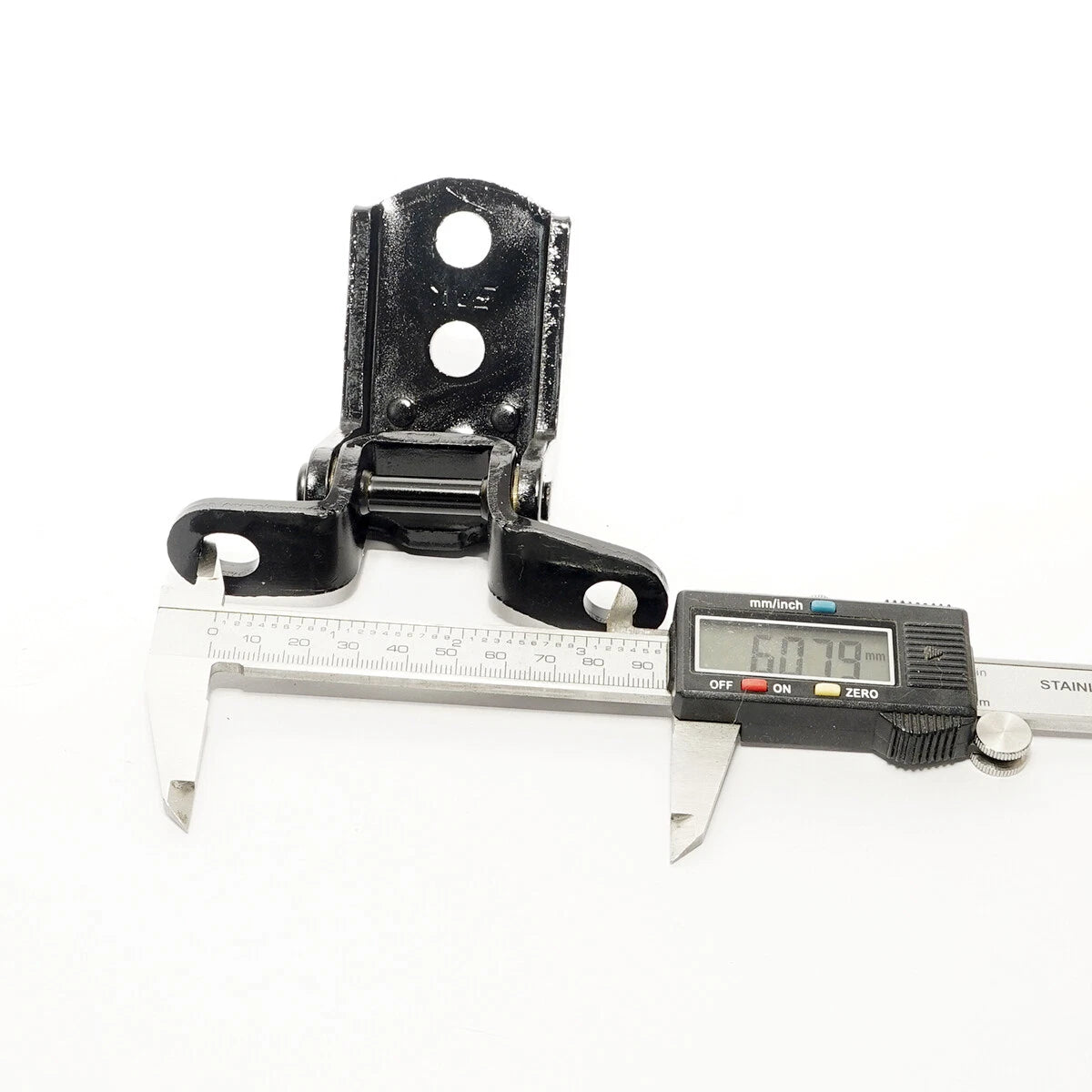 Front Door Hinge Upper Lower for Nissan Navara D40 2007-2014